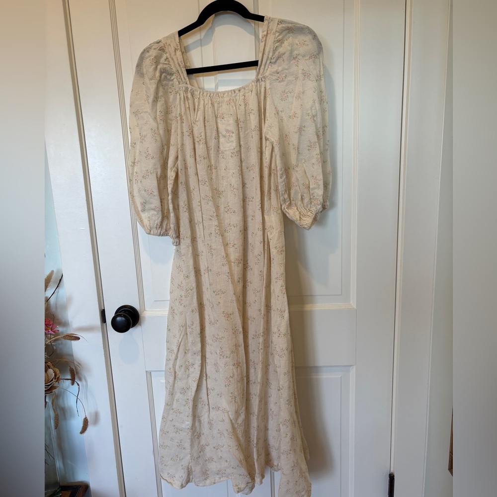 Monbebe Cream Floral Maxi Dress